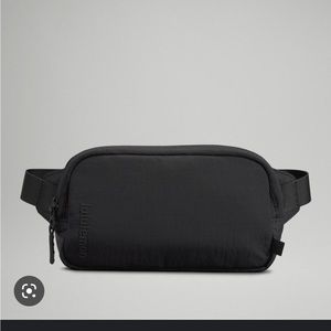 lululemon mini belt bag LIKE NEW